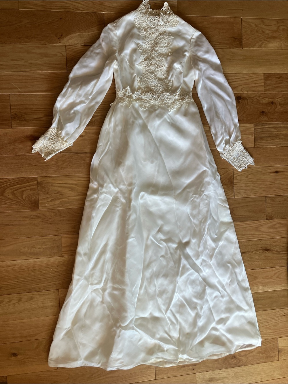 Classic Ivory Long-Sleeve Lace Wedding Gown